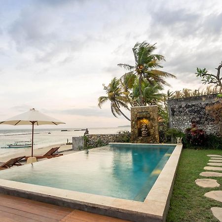 Utama Villas Beach Front Candidasa Exteriör bild