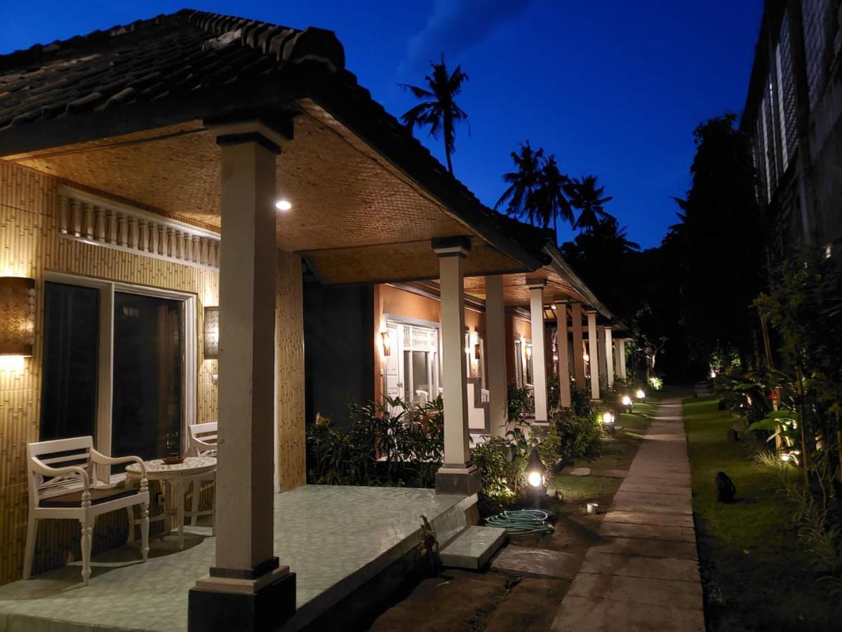 Utama Villas Beach Front Candidasa Exteriör bild