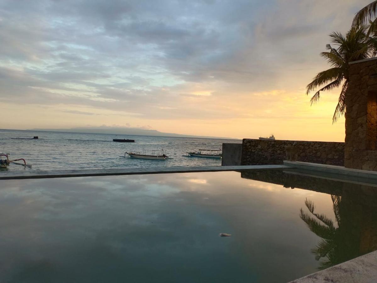 Utama Villas Beach Front Candidasa Exteriör bild
