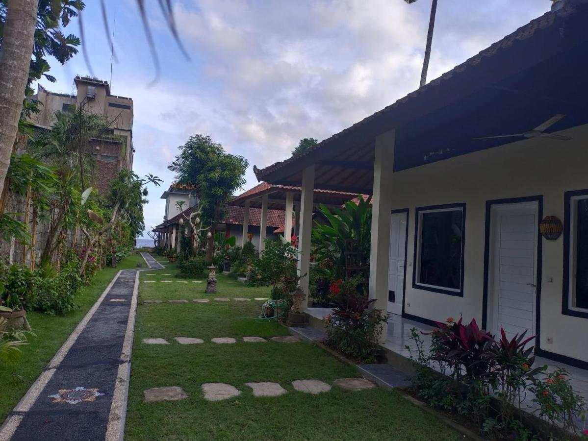 Utama Villas Beach Front Candidasa Exteriör bild